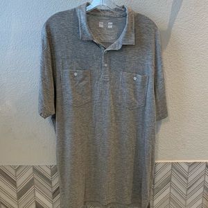 Travis Mathew short sleeve shirt